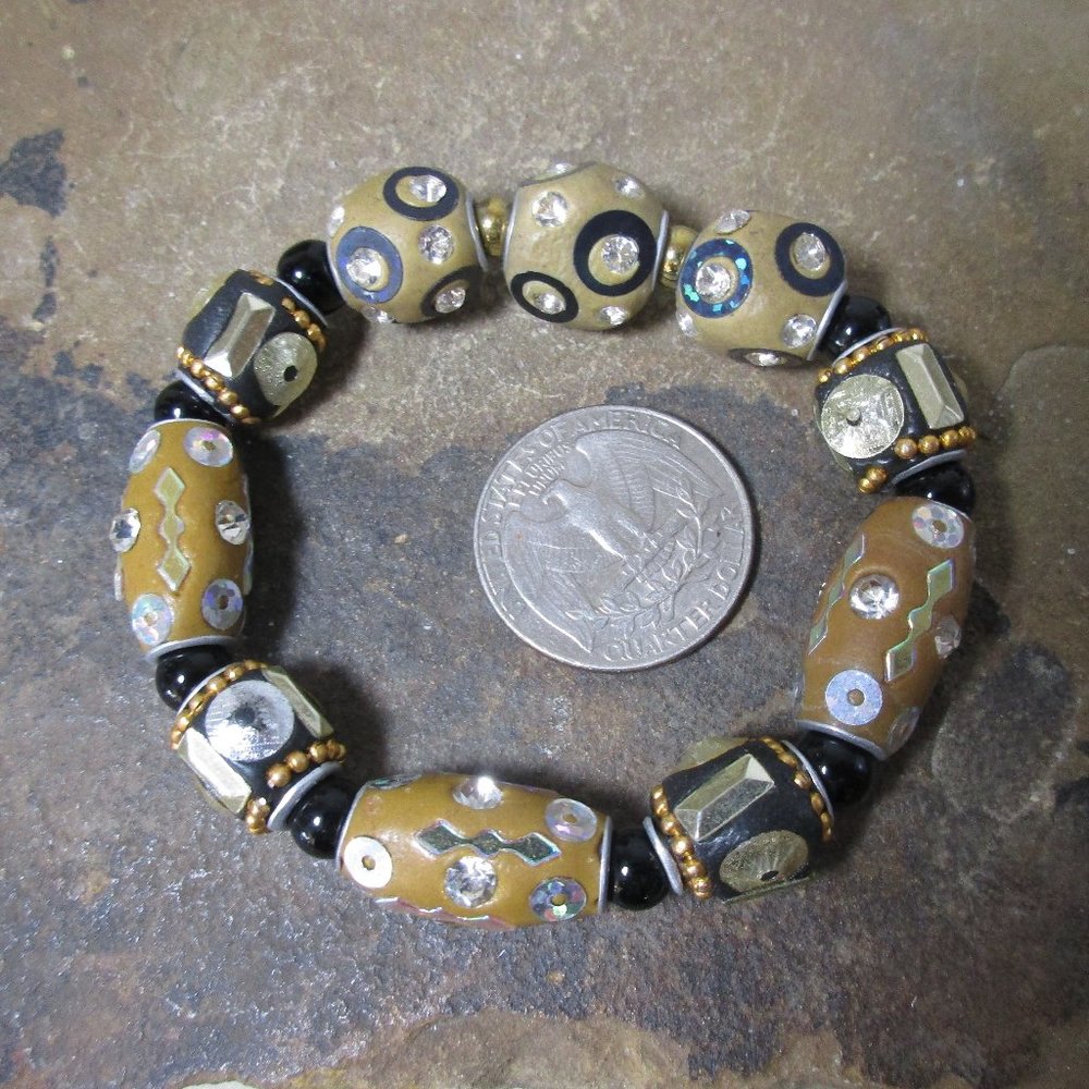 1902 Ochre & black kashmiri bead stretch bracelet